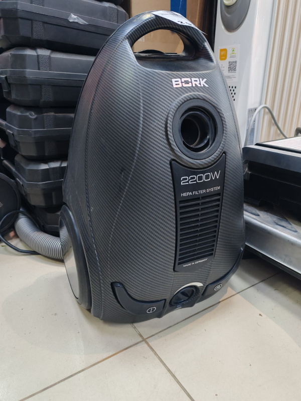 Пылесос BORK 2200